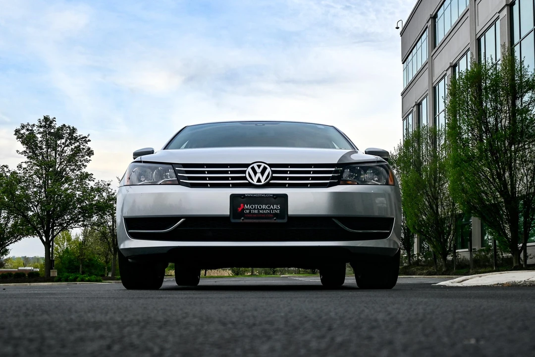 2015 Volkswagen Passat - Image 7 of 31