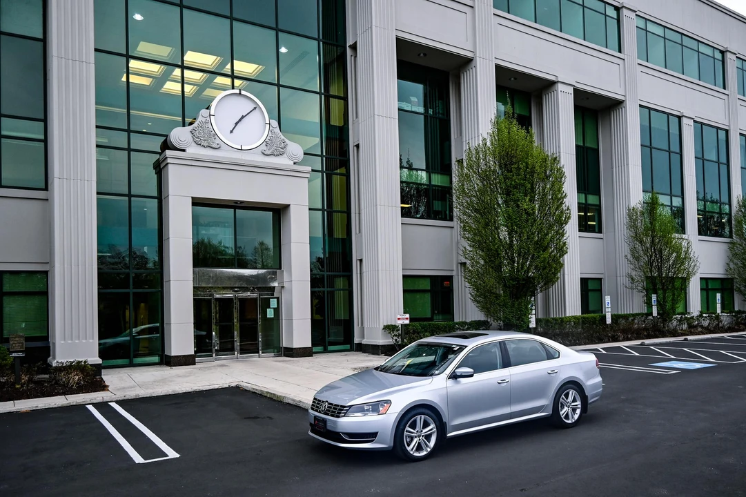 2015 Volkswagen Passat - Image 10 of 31