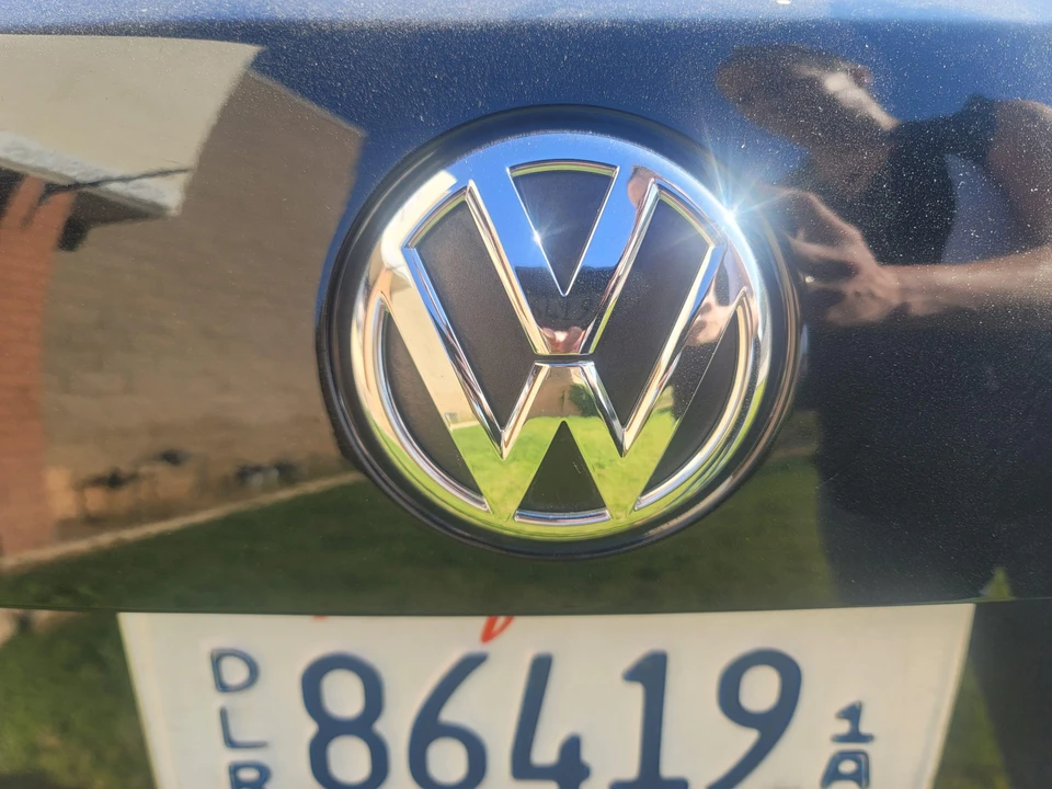 2015 Volkswagen Passat - Image 19 of 21