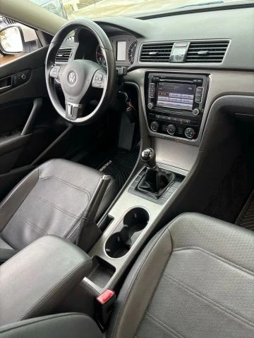 2015 Volkswagen Passat - Image 10 of 21