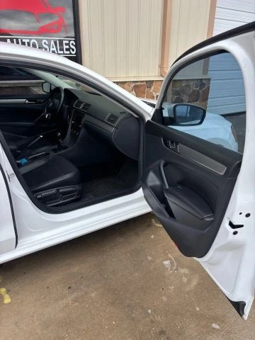 2015 Volkswagen Passat - Image 16 of 21