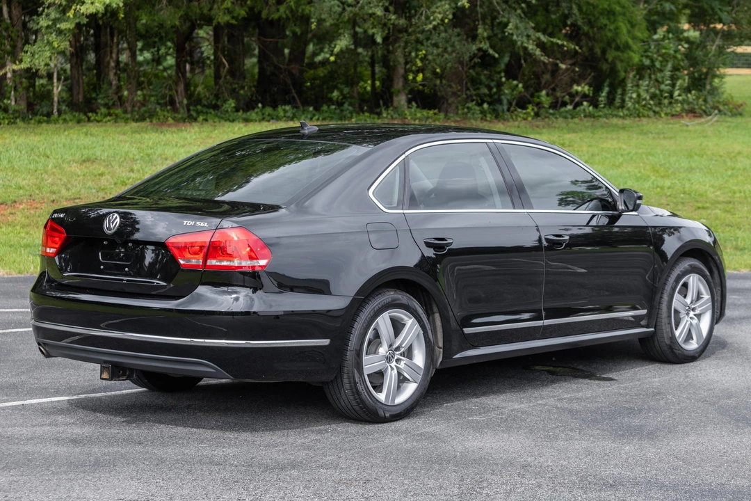 2015 Volkswagen Passat - Image 4 of 31