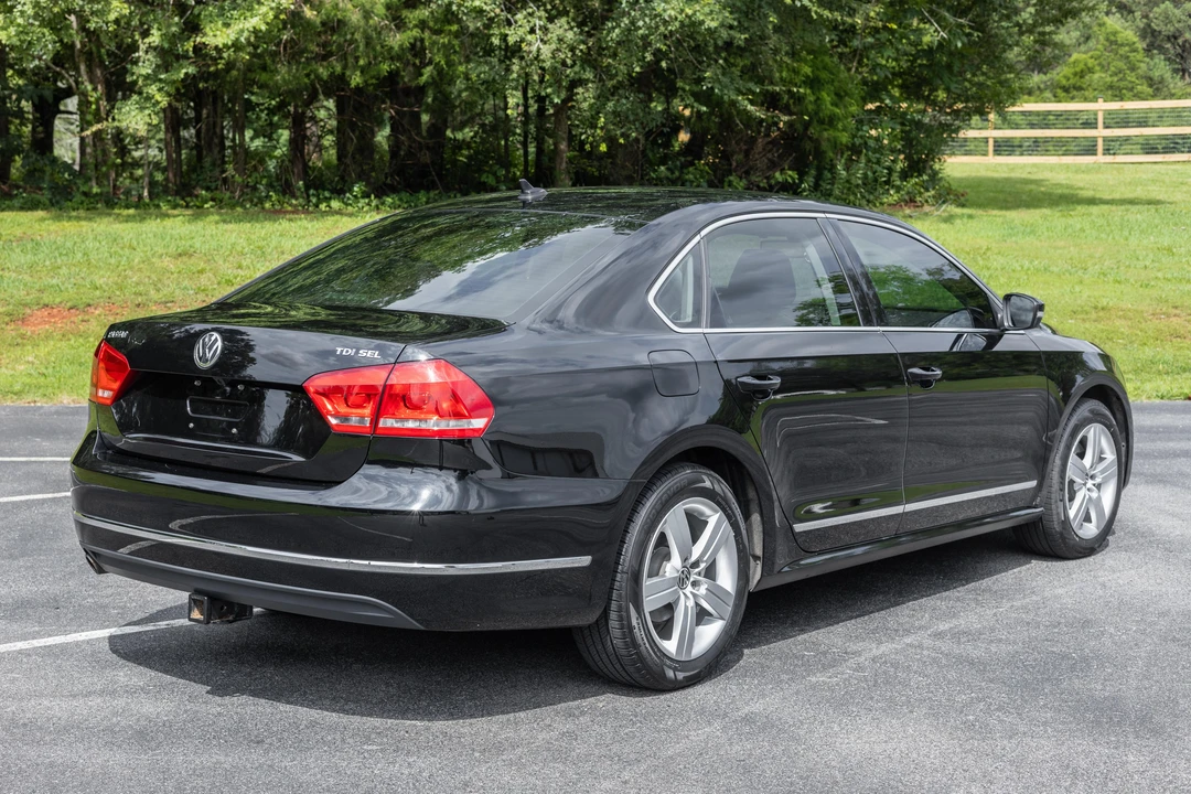 2015 Volkswagen Passat - Image 19 of 31