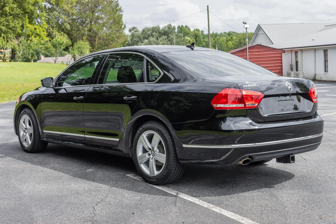 2015 Volkswagen Passat - Image 15 of 31