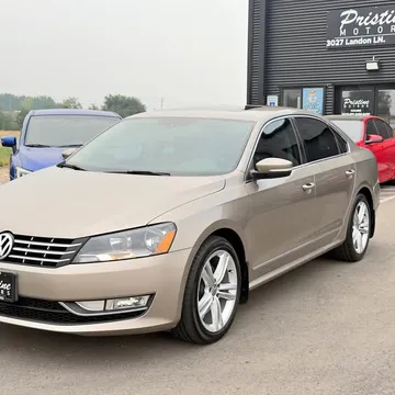 2015 Volkswagen Passat TDI SEL Premium Sedan