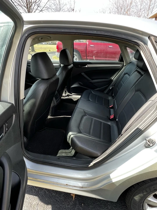 2015 Volkswagen Passat - Image 8 of 8