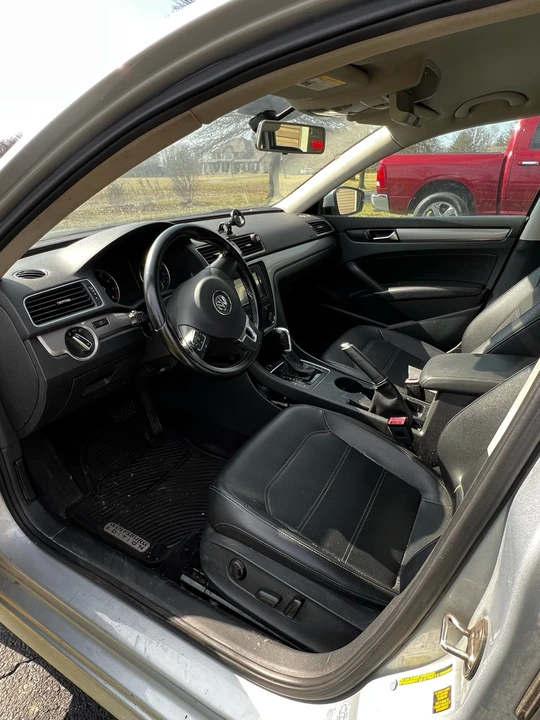 2015 Volkswagen Passat - Image 6 of 8