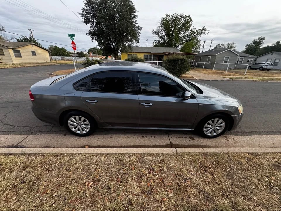 2015 Volkswagen Passat - Image 6 of 11
