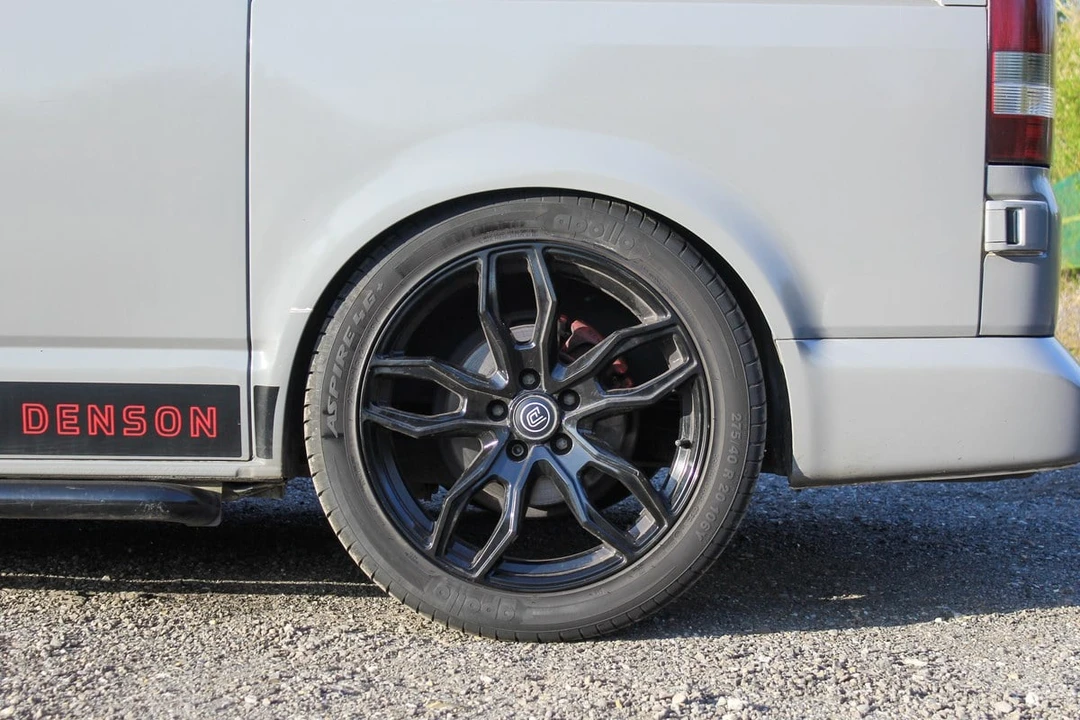 2015 Volkswagen EuroVan - Image 16 of 30