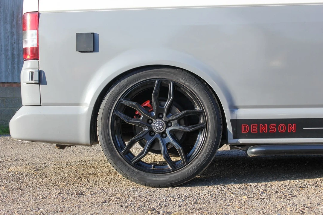 2015 Volkswagen EuroVan - Image 18 of 30