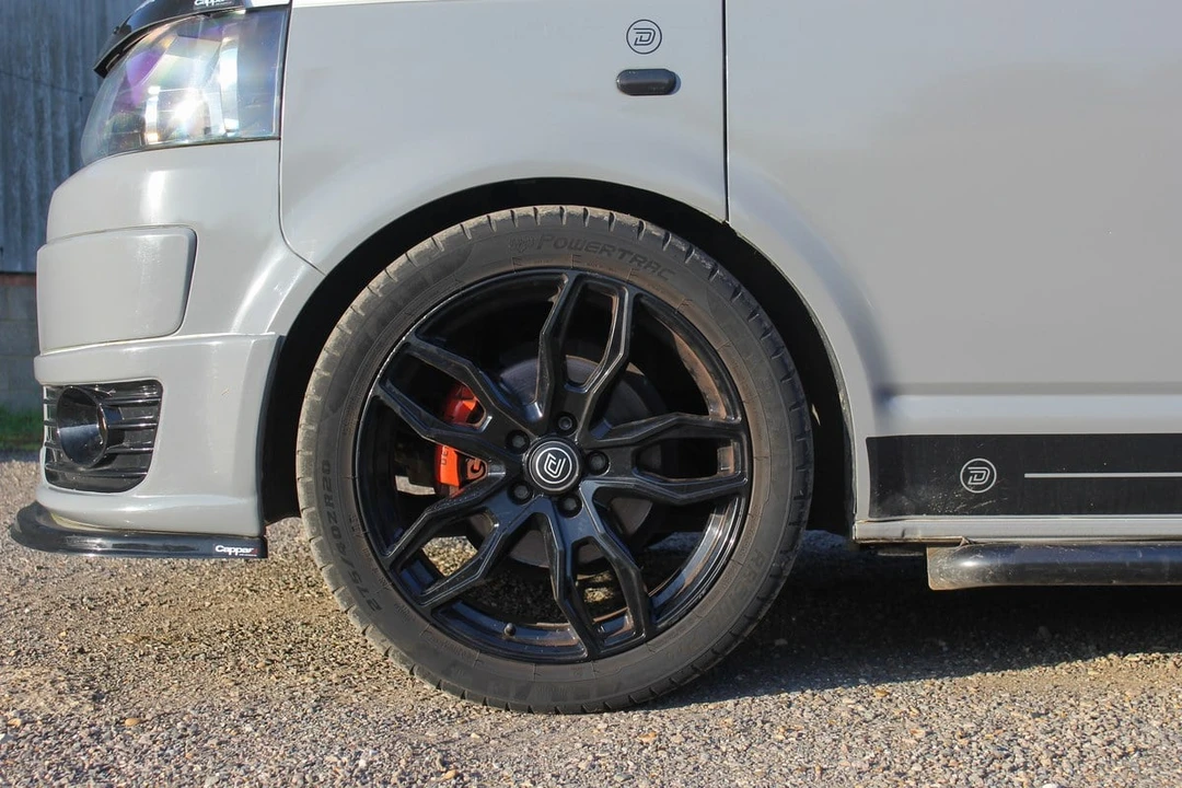 2015 Volkswagen EuroVan - Image 15 of 30