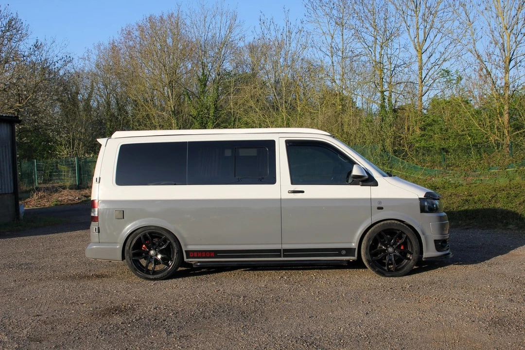 2015 Volkswagen EuroVan - Image 10 of 30
