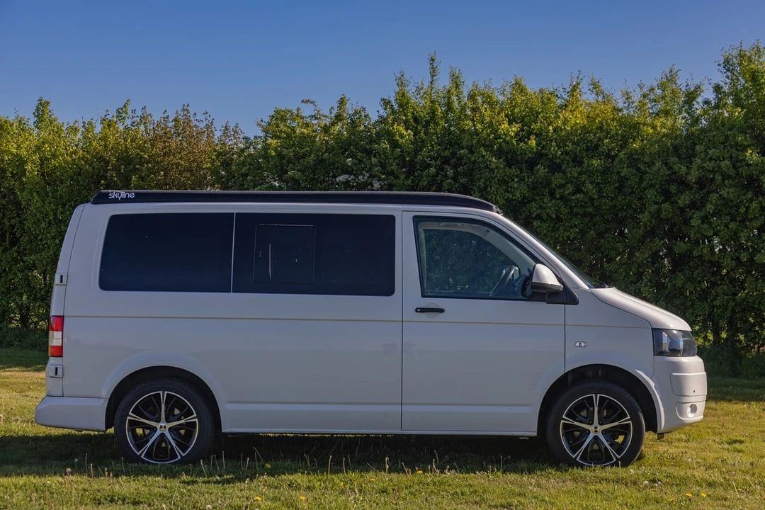 2015 Volkswagen EuroVan - Image 14 of 30