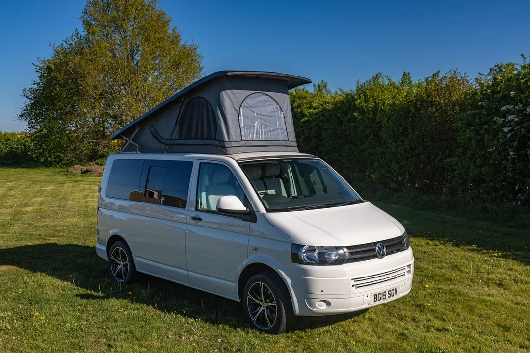 2015 Volkswagen EuroVan - Image 2 of 30