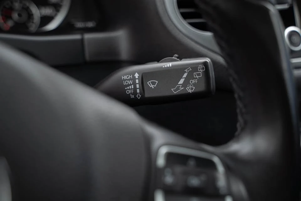 2015 Volkswagen Tiguan - Image 13 of 20