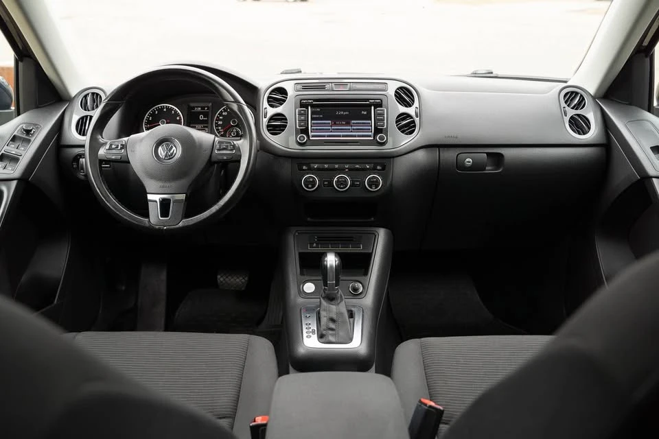 2015 Volkswagen Tiguan - Image 18 of 20
