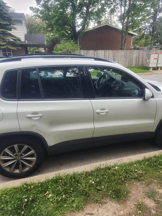 2015 Volkswagen Tiguan - Image 6 of 11