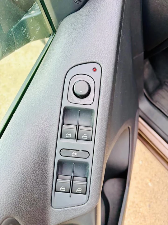2015 Volkswagen Tiguan - Image 17 of 18