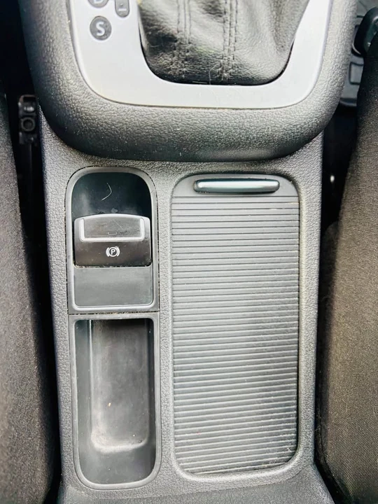 2015 Volkswagen Tiguan - Image 16 of 18