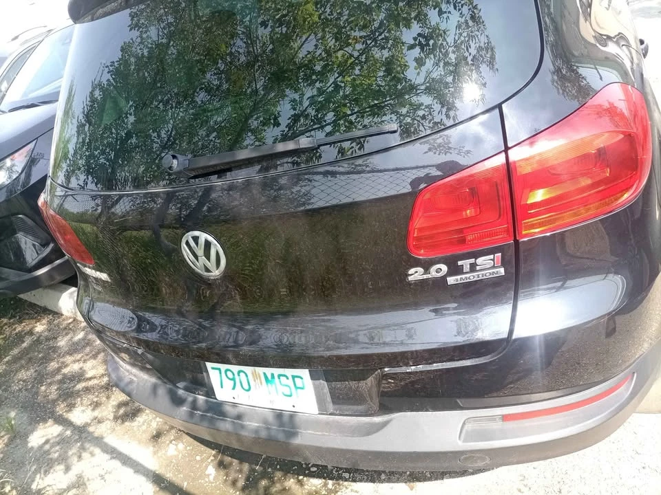 2015 Volkswagen Tiguan - Image 8 of 13