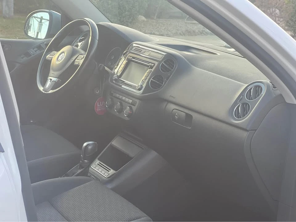 2015 Volkswagen Tiguan - Image 10 of 13