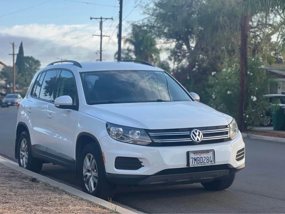 2015 Volkswagen Tiguan - Image 2 of 13