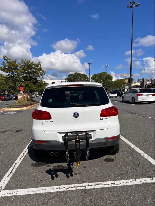 2015 Volkswagen Tiguan - Image 2 of 13