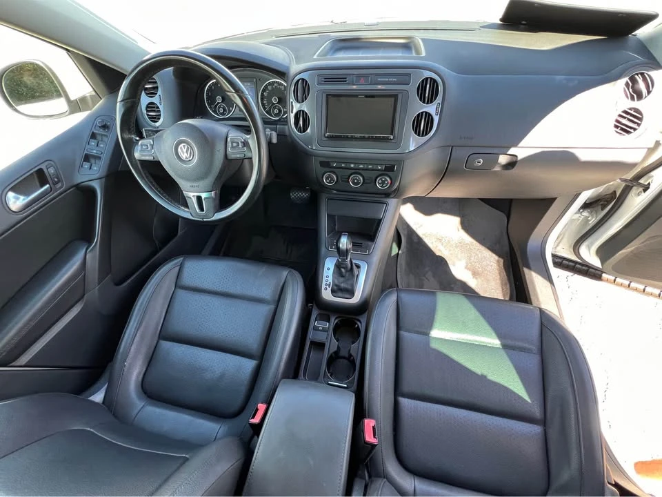 2015 Volkswagen Tiguan - Image 12 of 13