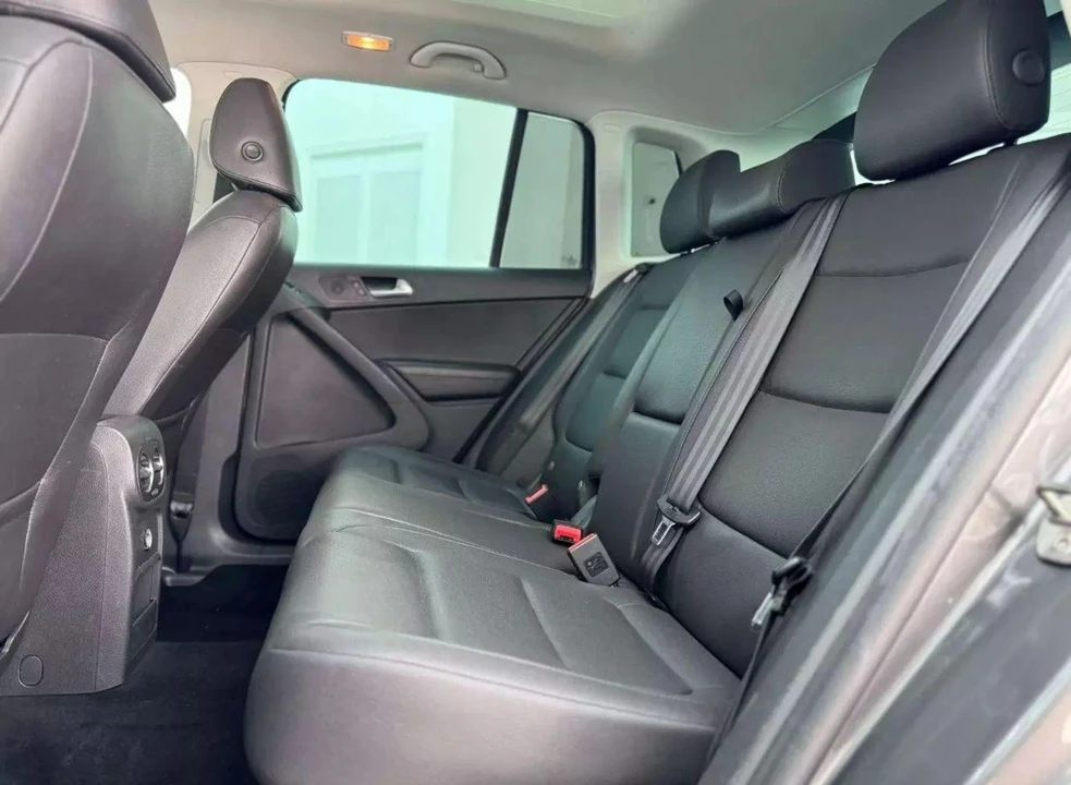 2015 Volkswagen Tiguan - Image 12 of 21