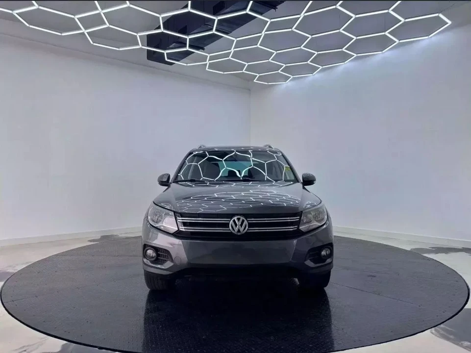 2015 Volkswagen Tiguan - Image 8 of 21