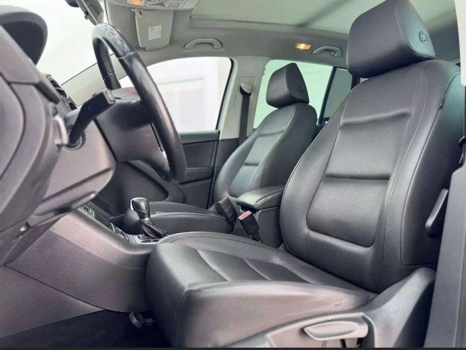 2015 Volkswagen Tiguan - Image 11 of 21