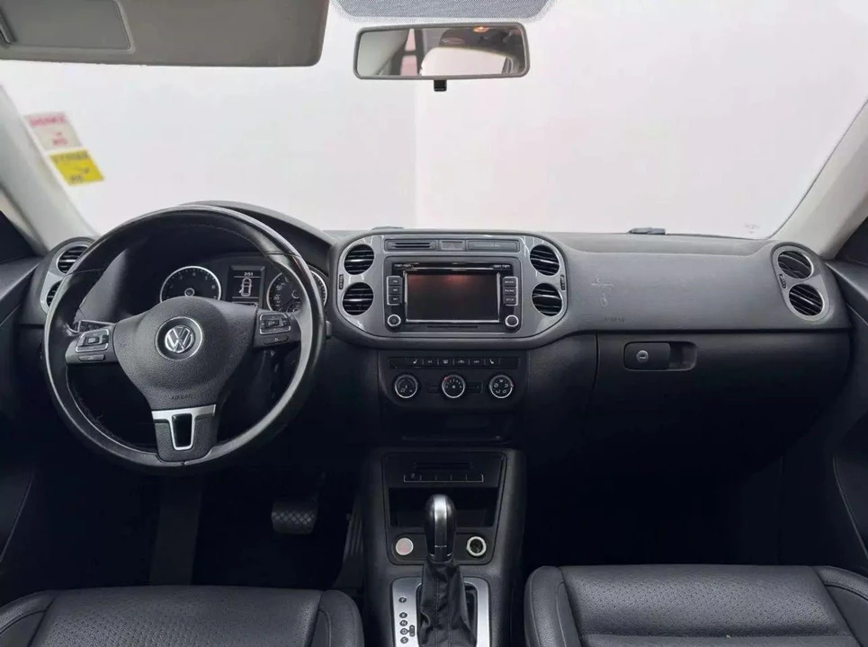 2015 Volkswagen Tiguan - Image 13 of 21