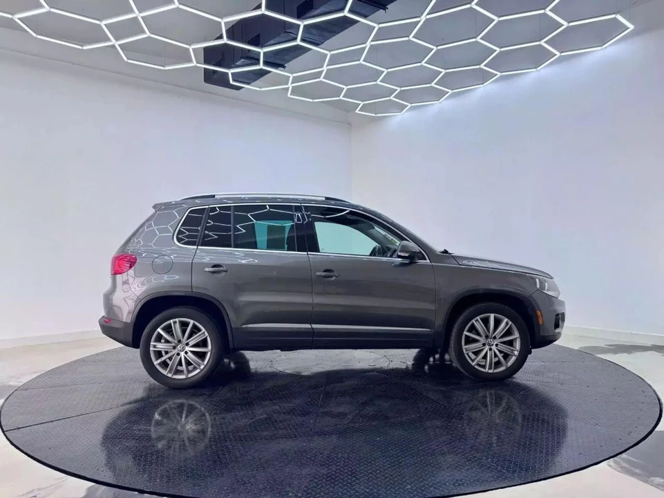2015 Volkswagen Tiguan - Image 3 of 21