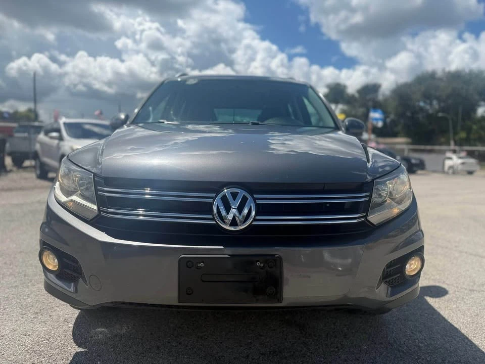 2015 Volkswagen Tiguan - Image 2 of 14
