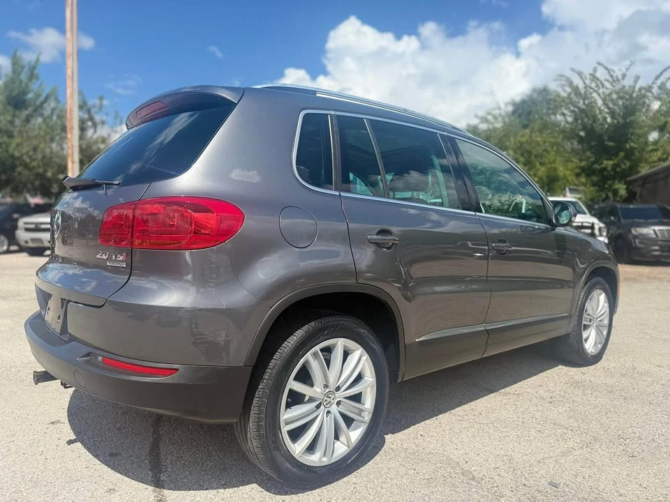 2015 Volkswagen Tiguan - Image 5 of 14