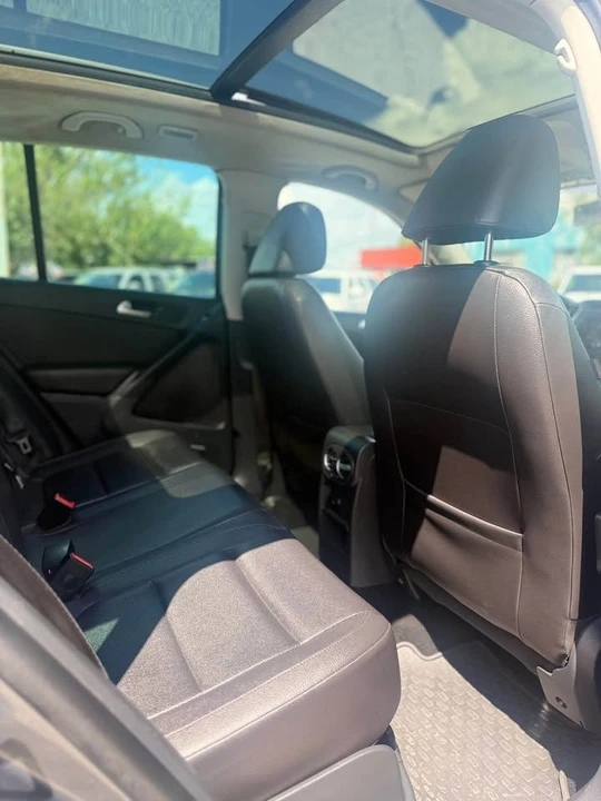 2015 Volkswagen Tiguan - Image 9 of 14
