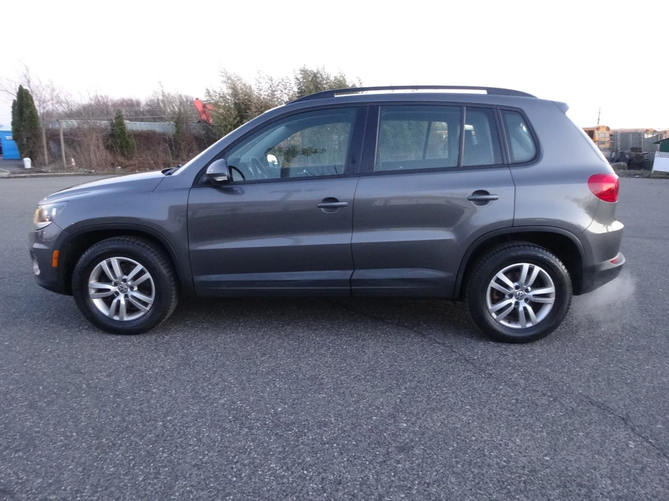2015 Volkswagen Tiguan - Image 9 of 20
