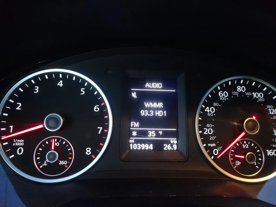 2015 Volkswagen Tiguan - Image 17 of 20