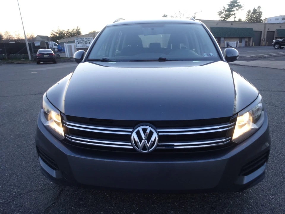 2015 Volkswagen Tiguan - Image 2 of 20
