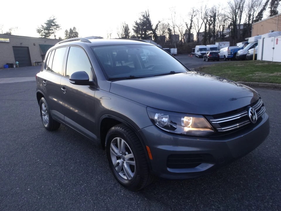 2015 Volkswagen Tiguan - Image 3 of 20