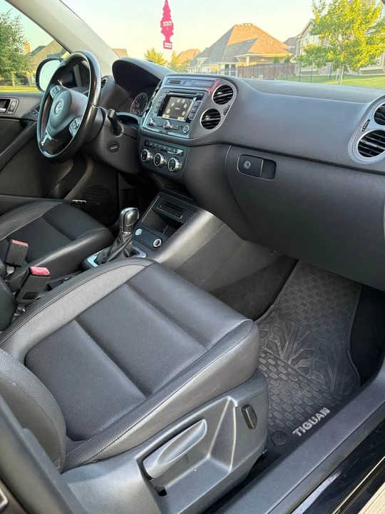 2015 Volkswagen Tiguan - Image 11 of 14