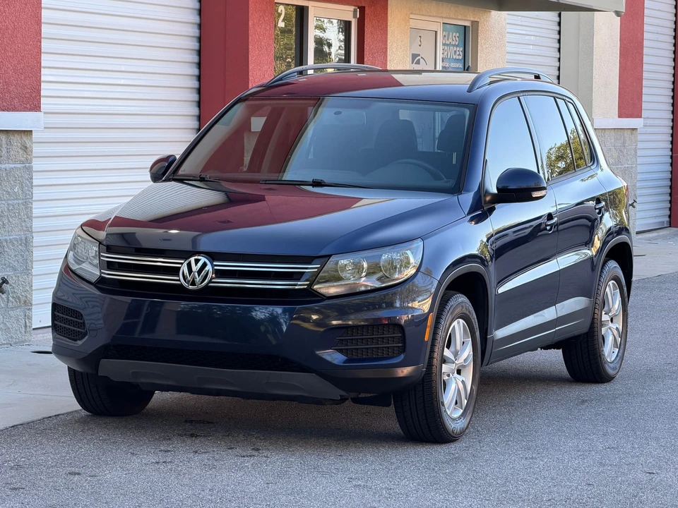 2015 Volkswagen Tiguan - Image 2 of 31