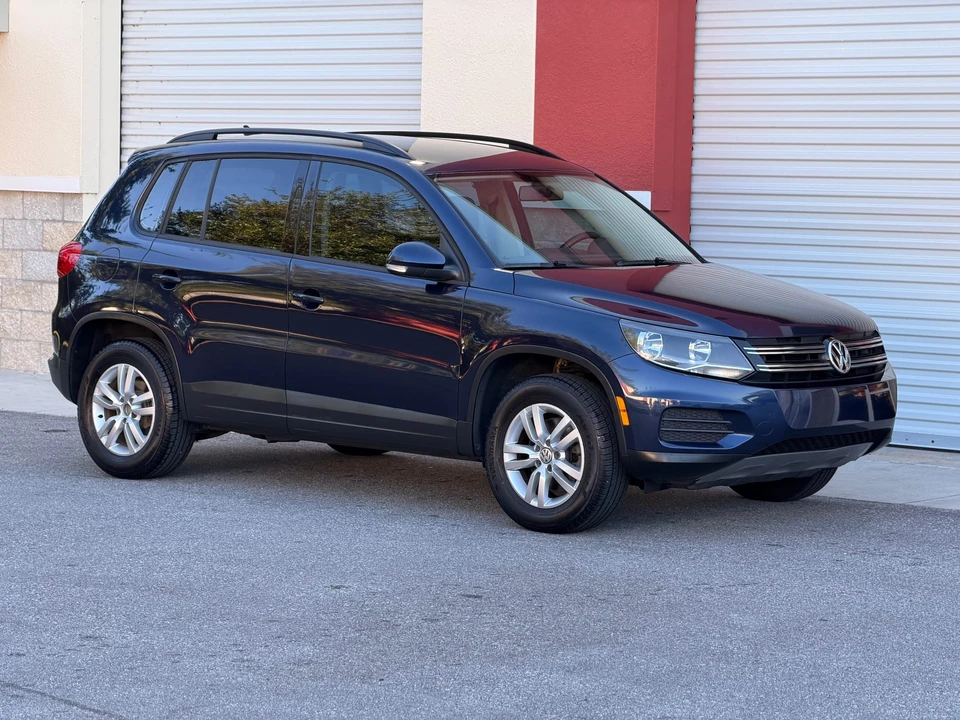 2015 Volkswagen Tiguan - Image 13 of 31
