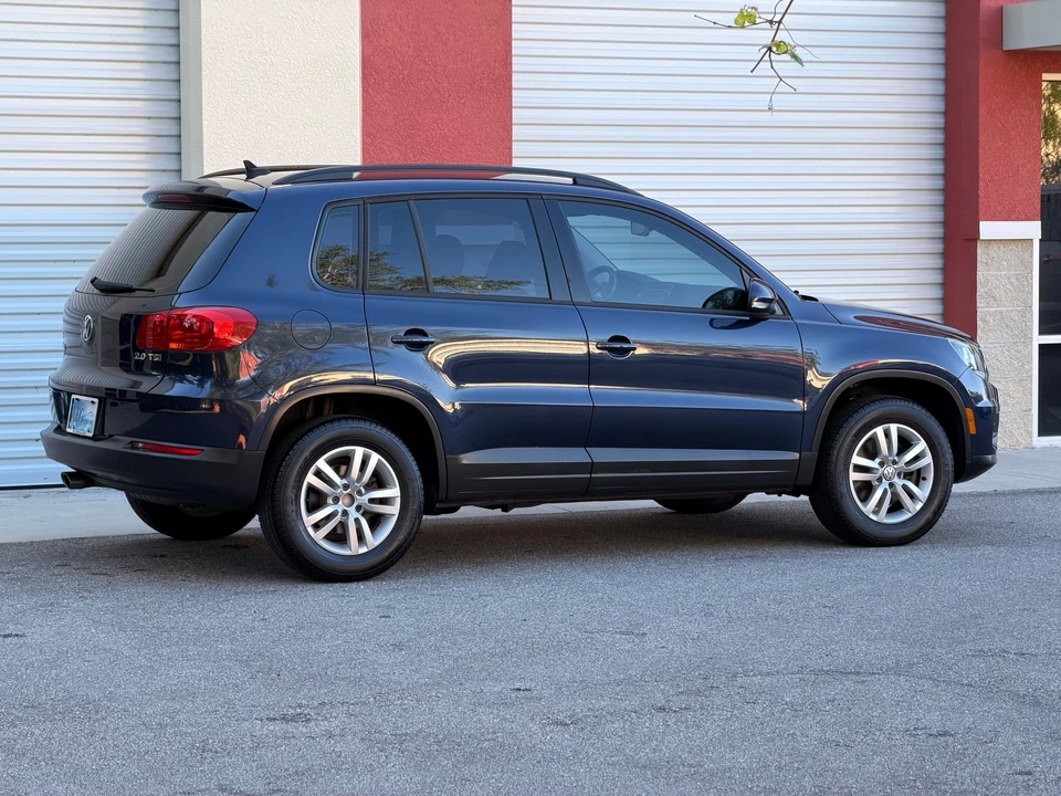 2015 Volkswagen Tiguan - Image 10 of 31