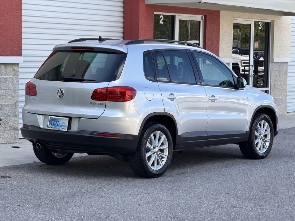 2015 Volkswagen Tiguan - Image 13 of 31