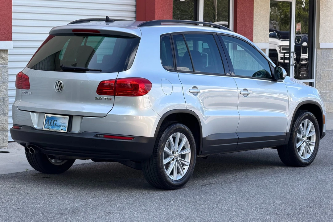 2015 Volkswagen Tiguan - Image 14 of 31