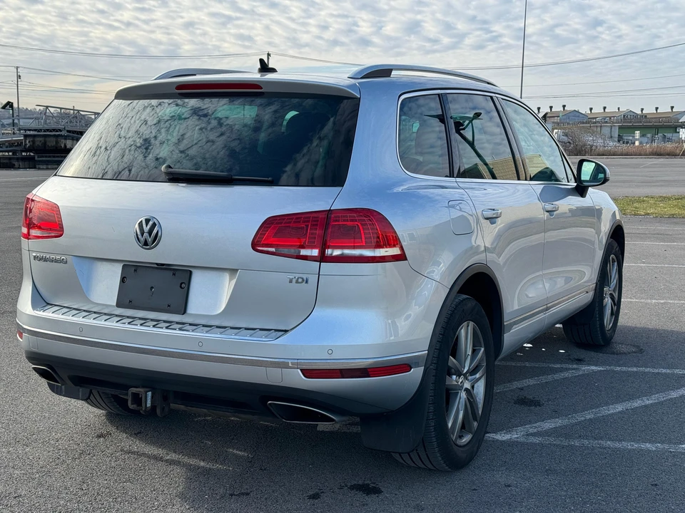 2015 Volkswagen Touareg - Image 12 of 31