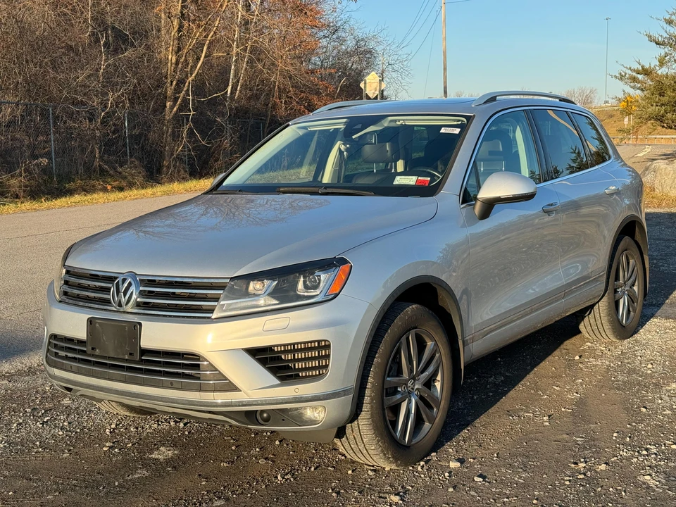 2015 Volkswagen Touareg - Image 19 of 31