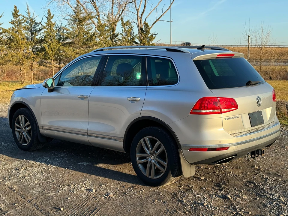 2015 Volkswagen Touareg - Image 23 of 31