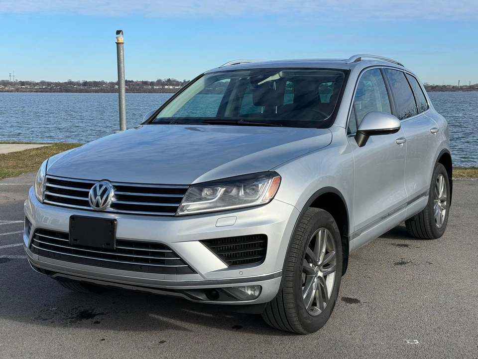 2015 Volkswagen Touareg - Image 7 of 31